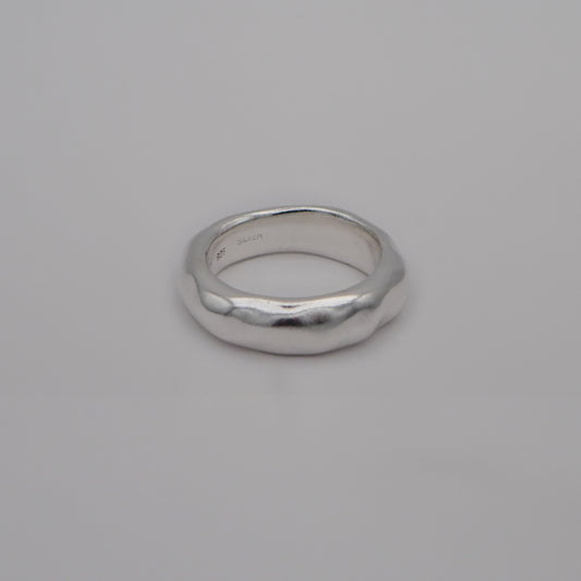 Bumpy ring