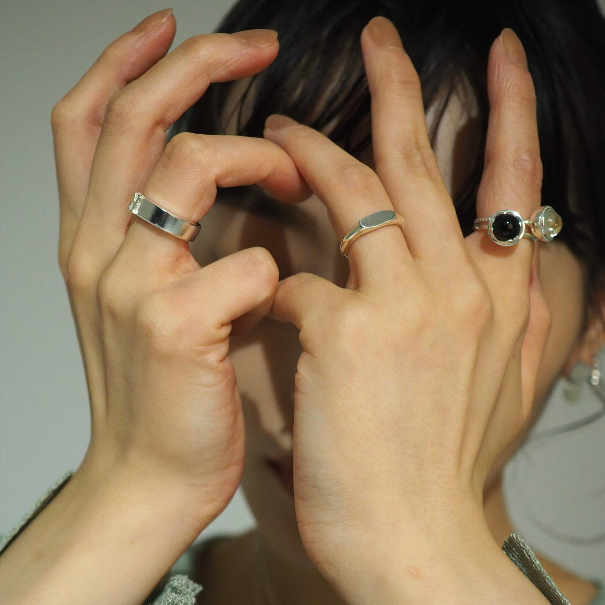 ellirude signet ring