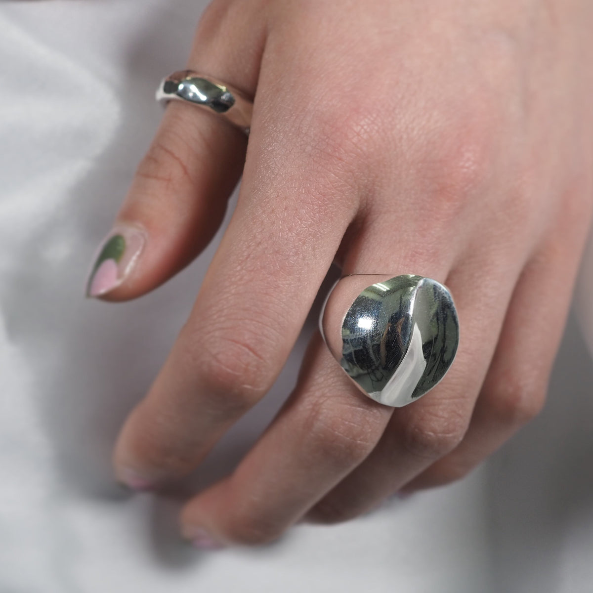Bumpy ring
