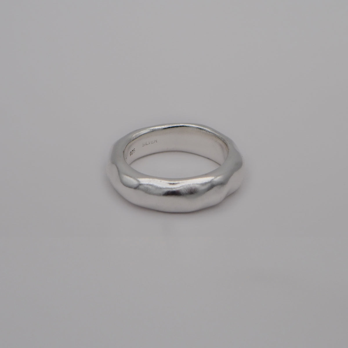 Bumpy ring