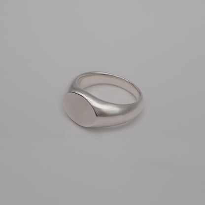 ellipse signet ring