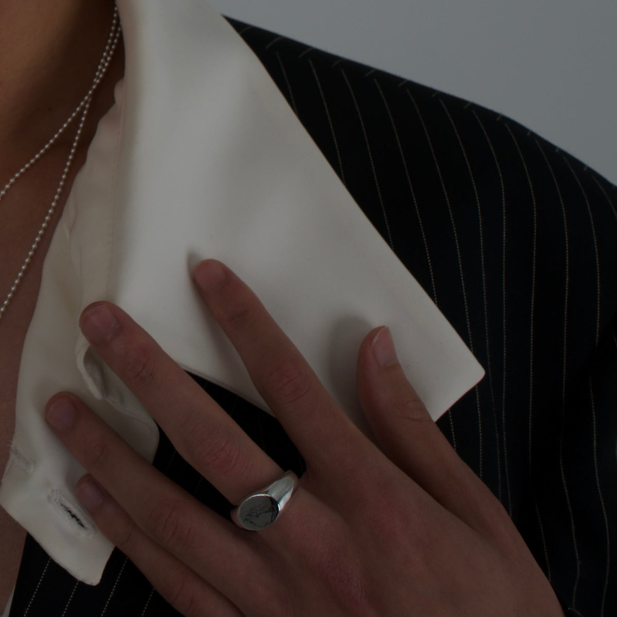 ellipse signet ring