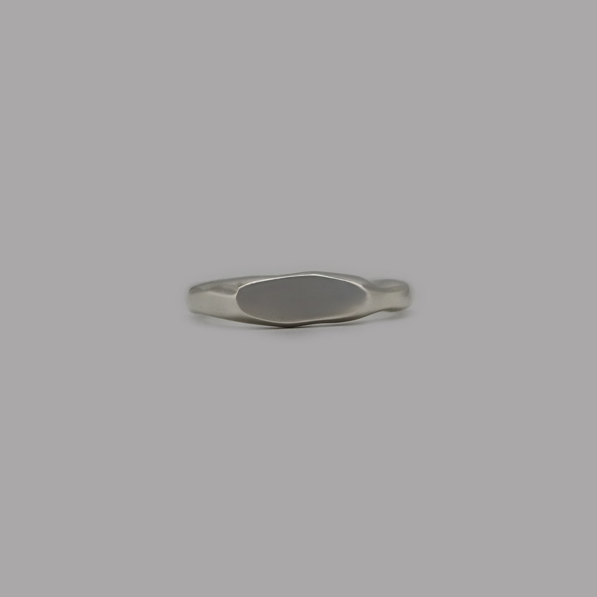 ellirude signet ring