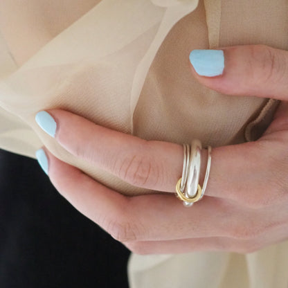 four hoops ring