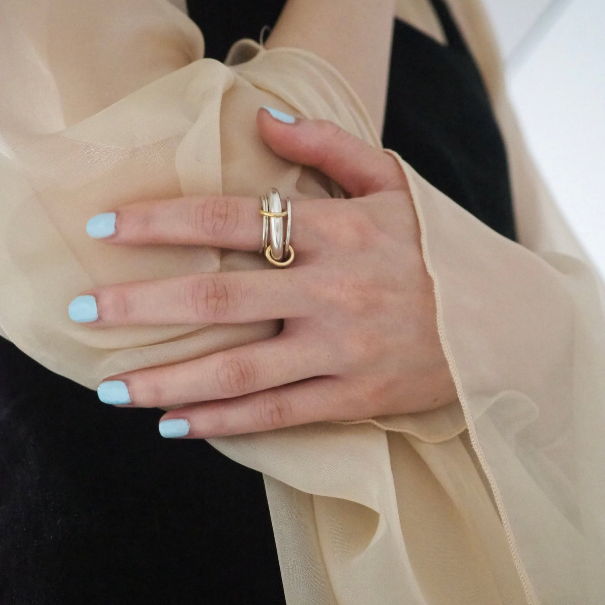 four hoops ring