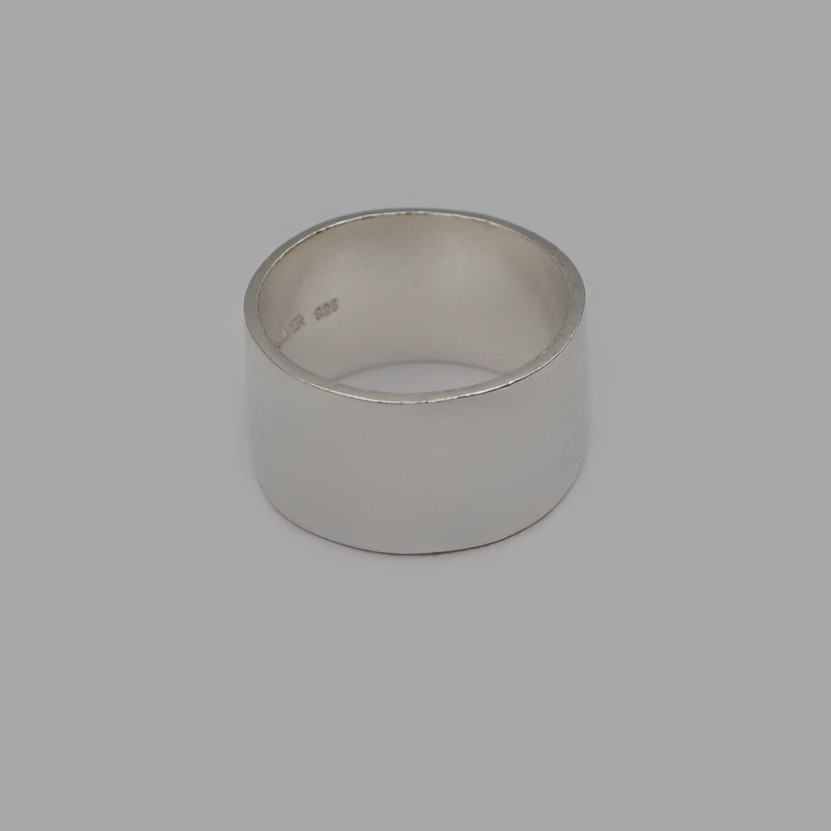 h.g ring