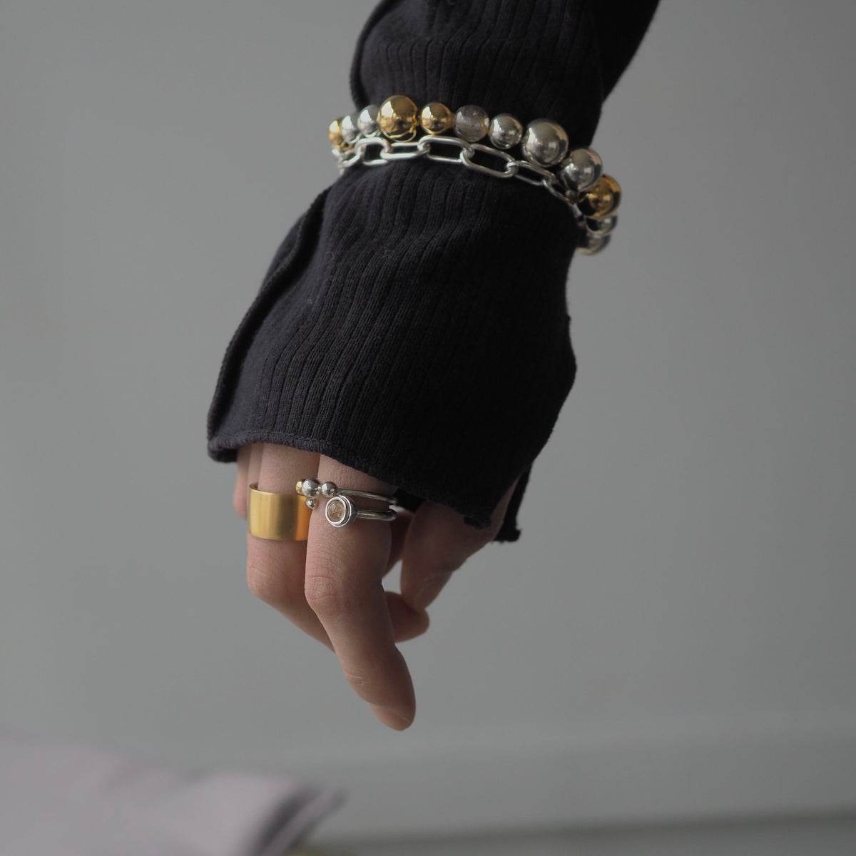 h.g ring