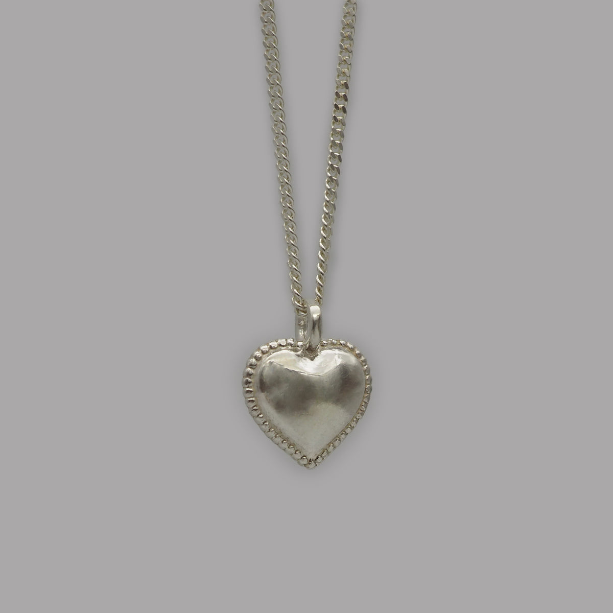 heart dot necklace