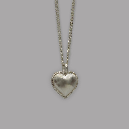 heart dot necklace