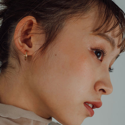 hoop earring