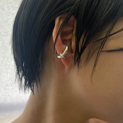 one pieces ear cuff