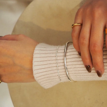 r.tsuki Bangle