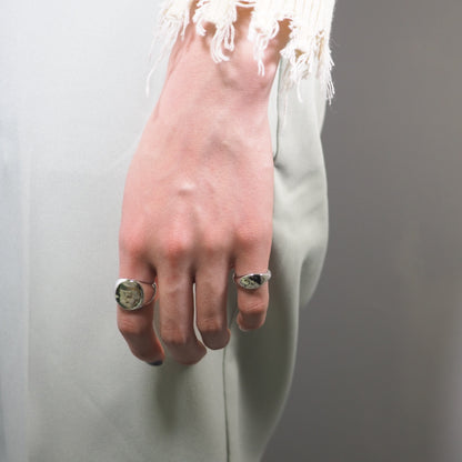 r signet ring