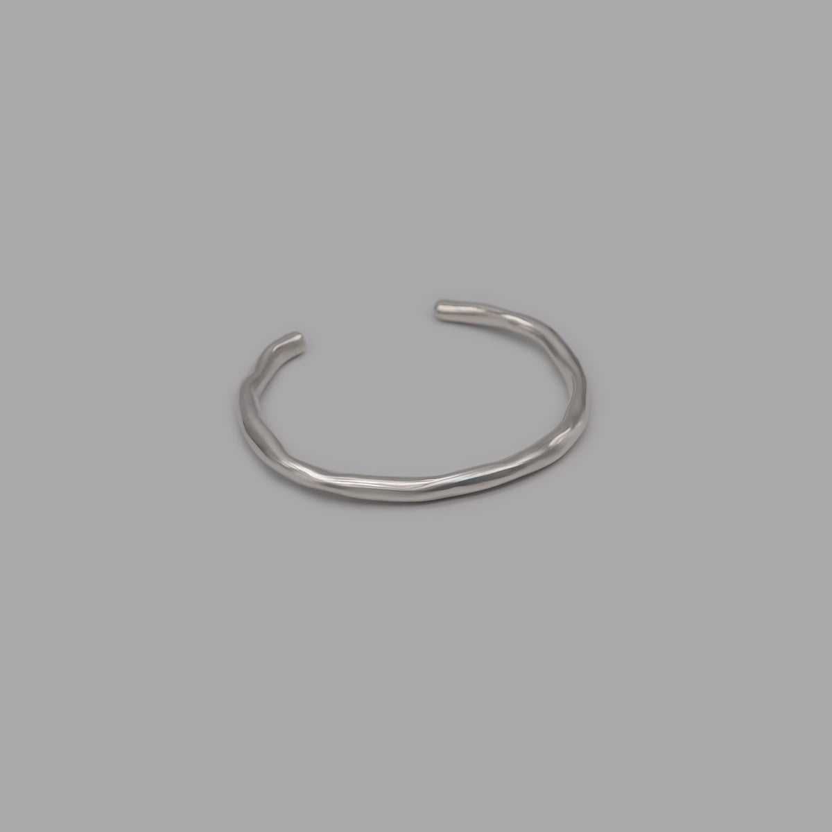 r.tsuki Bangle