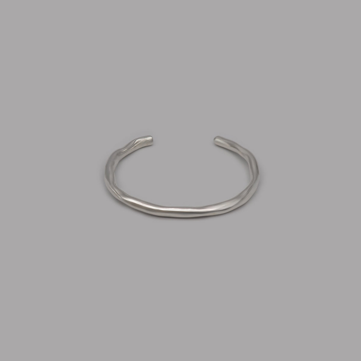 r.tsuki Bangle