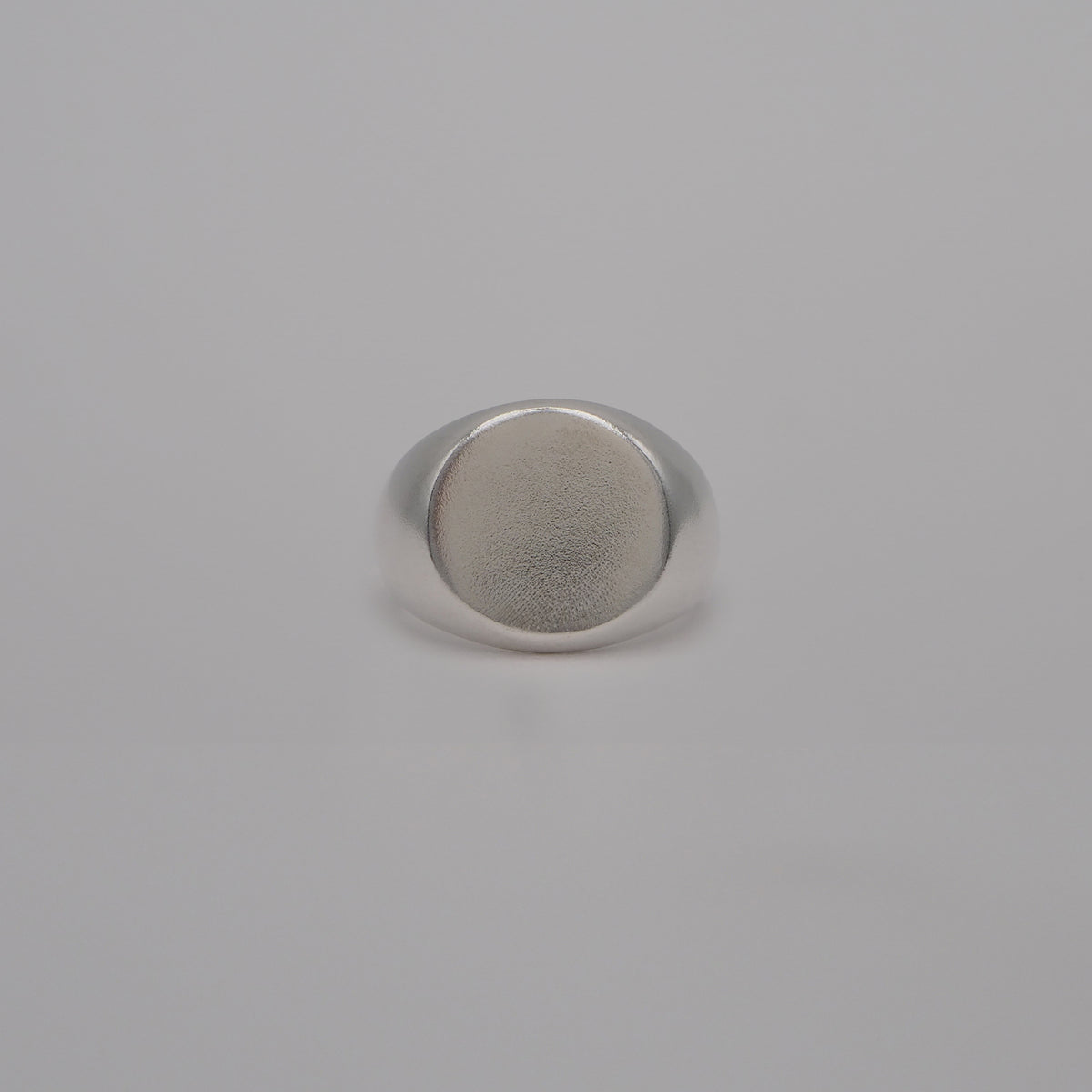 r signet ring