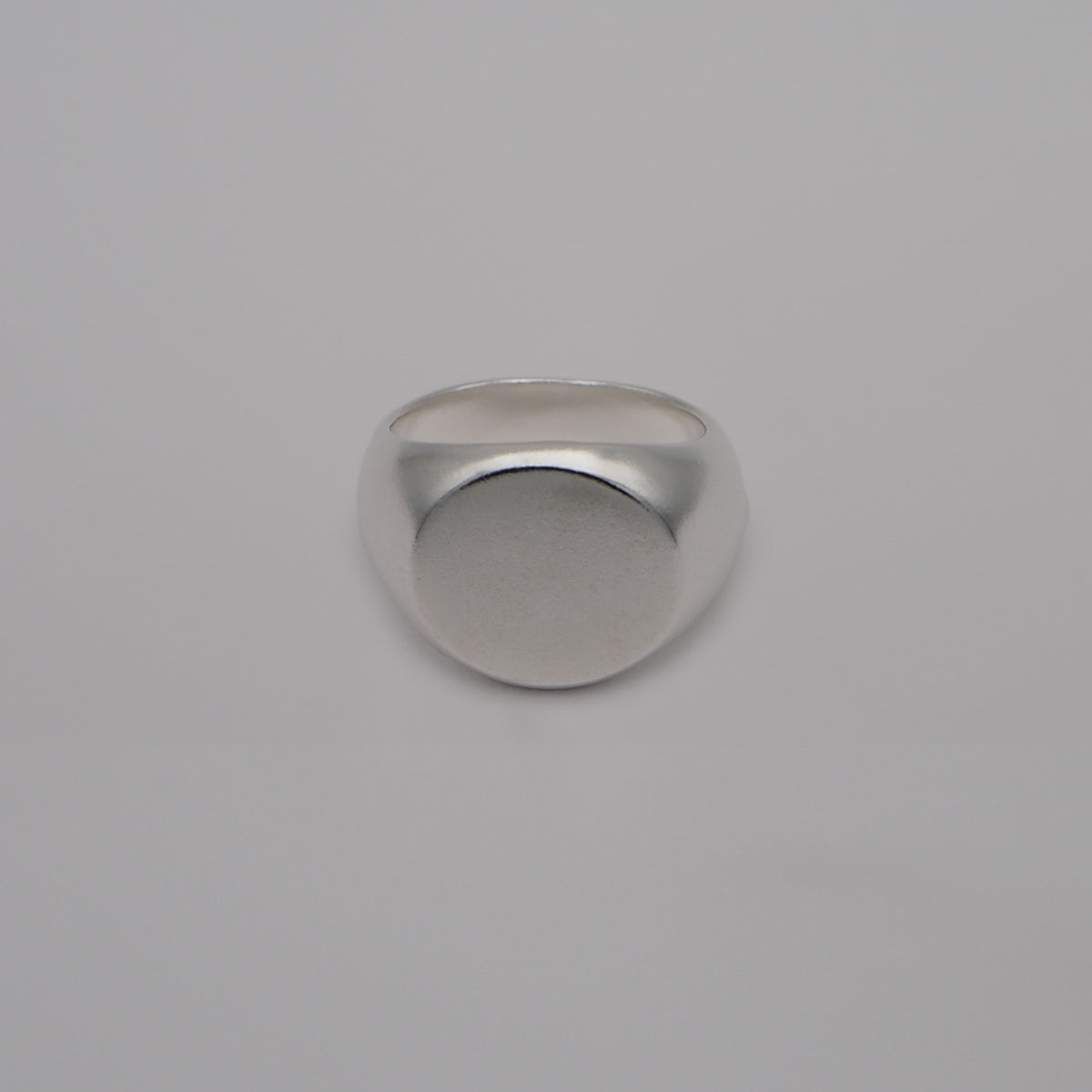 r signet ring
