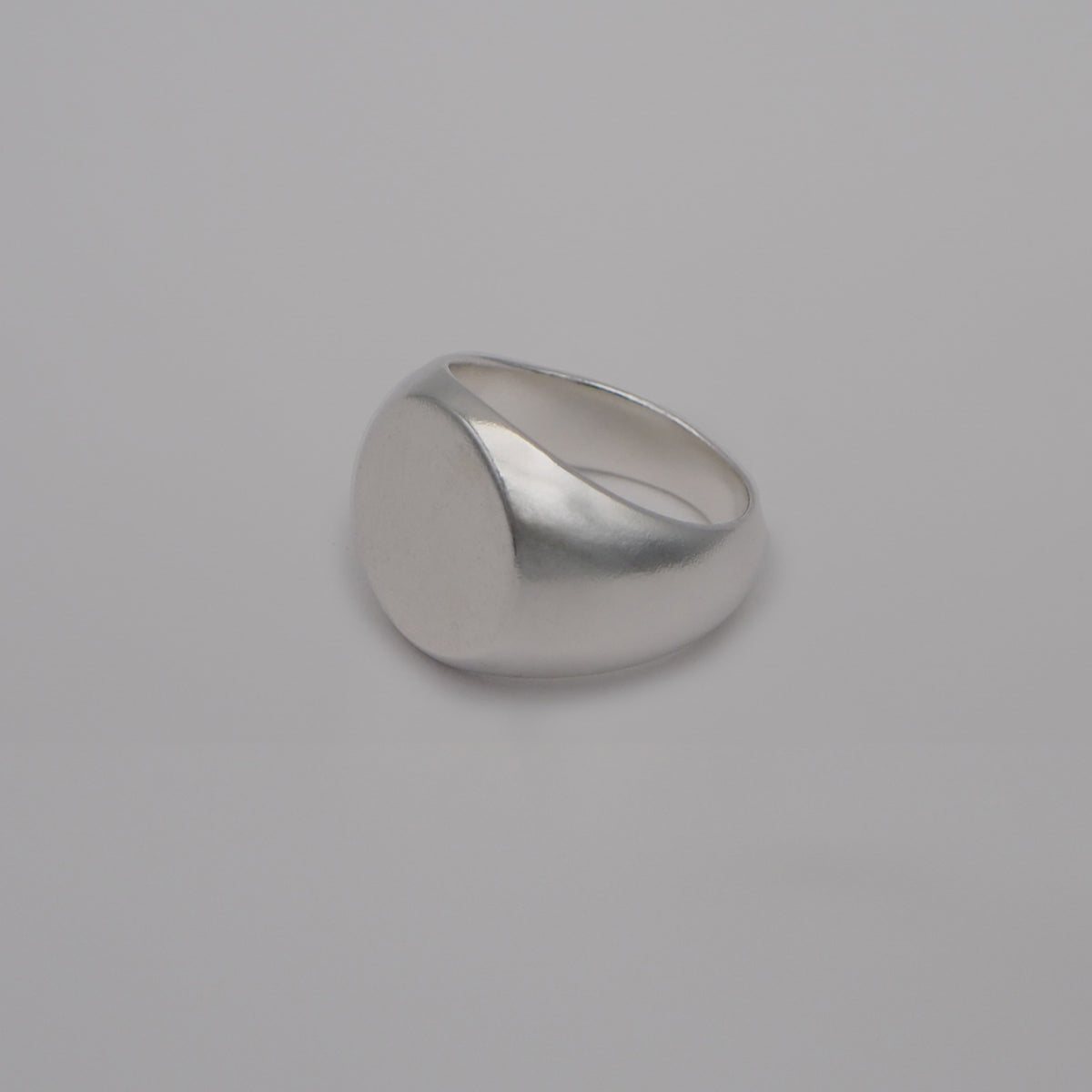 r signet ring
