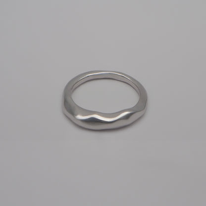 thin bumpy ring