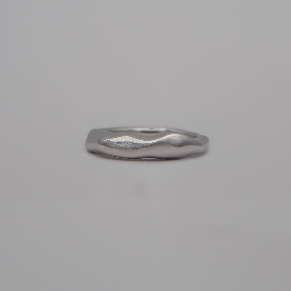 thin bumpy ring