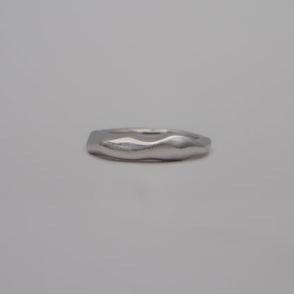 thin bumpy ring