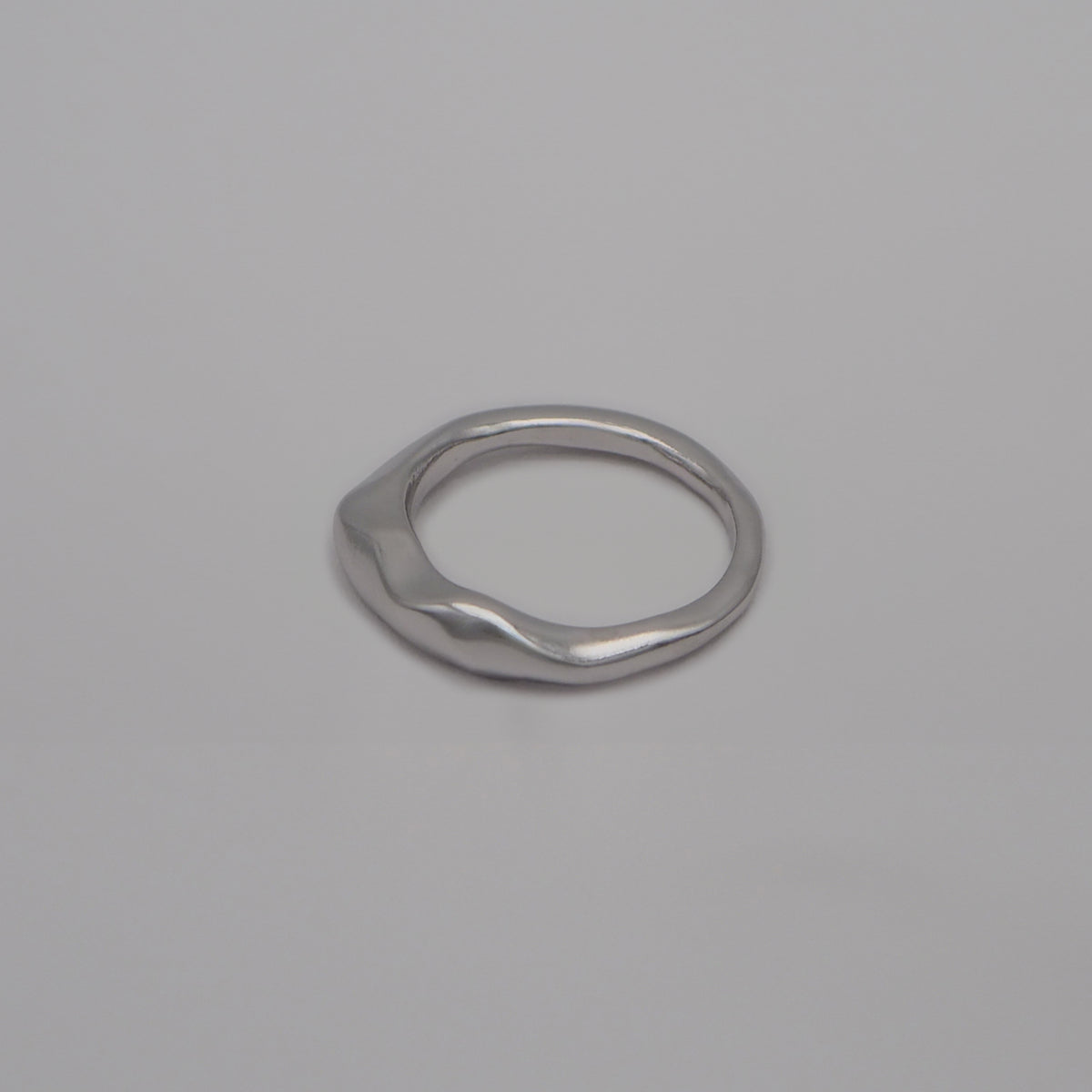 thin bumpy ring