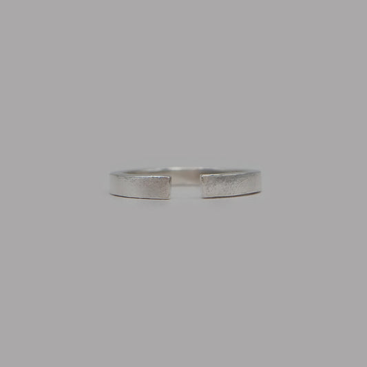 thin h.p ring